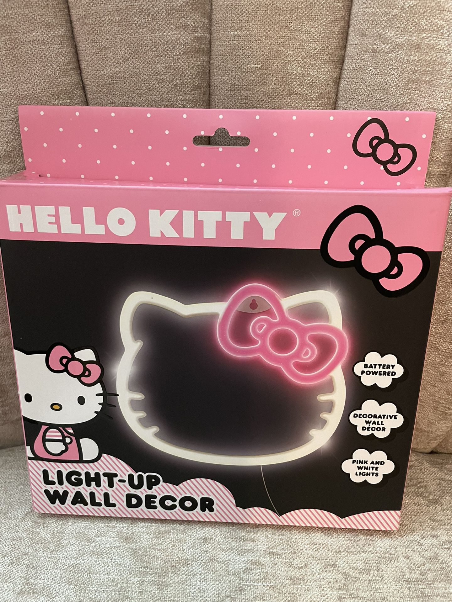 Hello Kitty Light Up Wall Decor Pink & White Lights