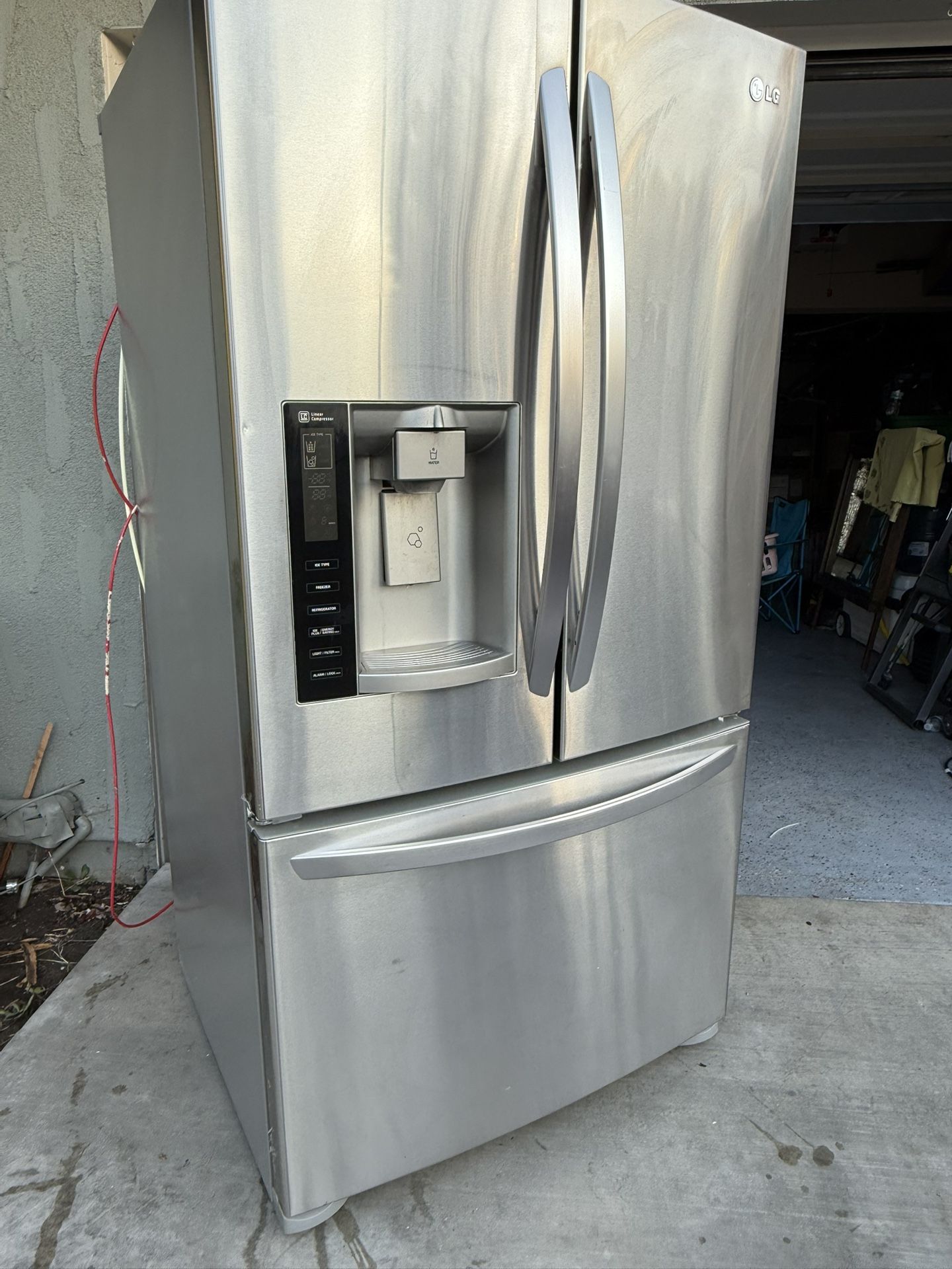 Refrigerator