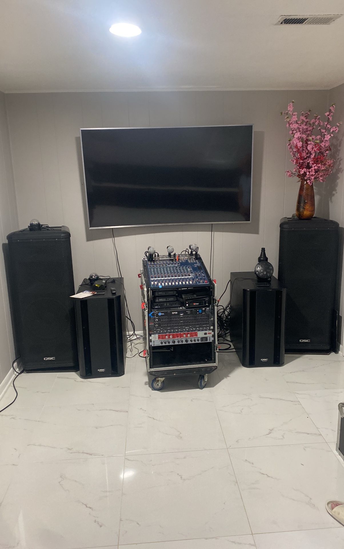 QSC K Series Speaker + Karaoke System