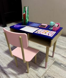 18” Doll Desk