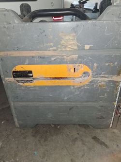 Dewalt table saw with blade and stand