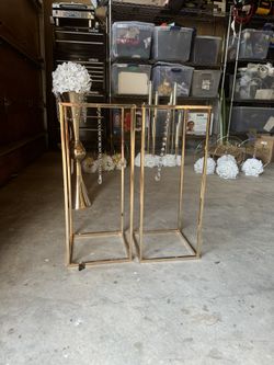 2 Gold Stands For Wedding Quince Party 