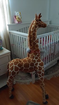 Toys R Us Geoffrey the giraffe I Traveled Here All The Way From New York