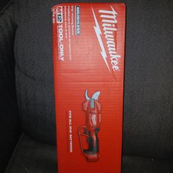 Milwaukee M12 Pruning Shears