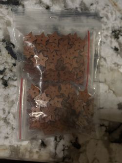 Brown wooden star buttons for crafts, sewing & scrapbooking 