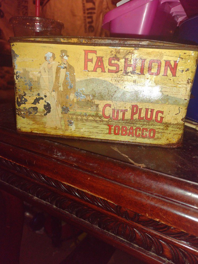 Christmas And Tobacco And Collectable Ritz And Nabisco And Other Tins 