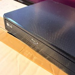 LG Streaming Blu-ray Player