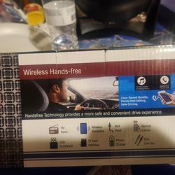 NEW Bluetooth Handsfree/ FM/ DUAL USB/ TF/ AUX MP3 1-DIN Car Stereo Player
The remote control is  missing‼️