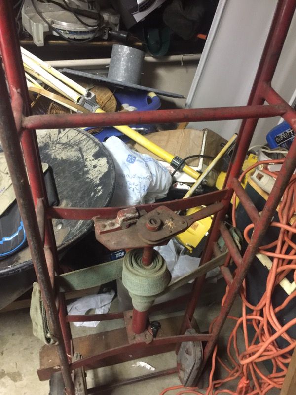 Heavy duty hand truck