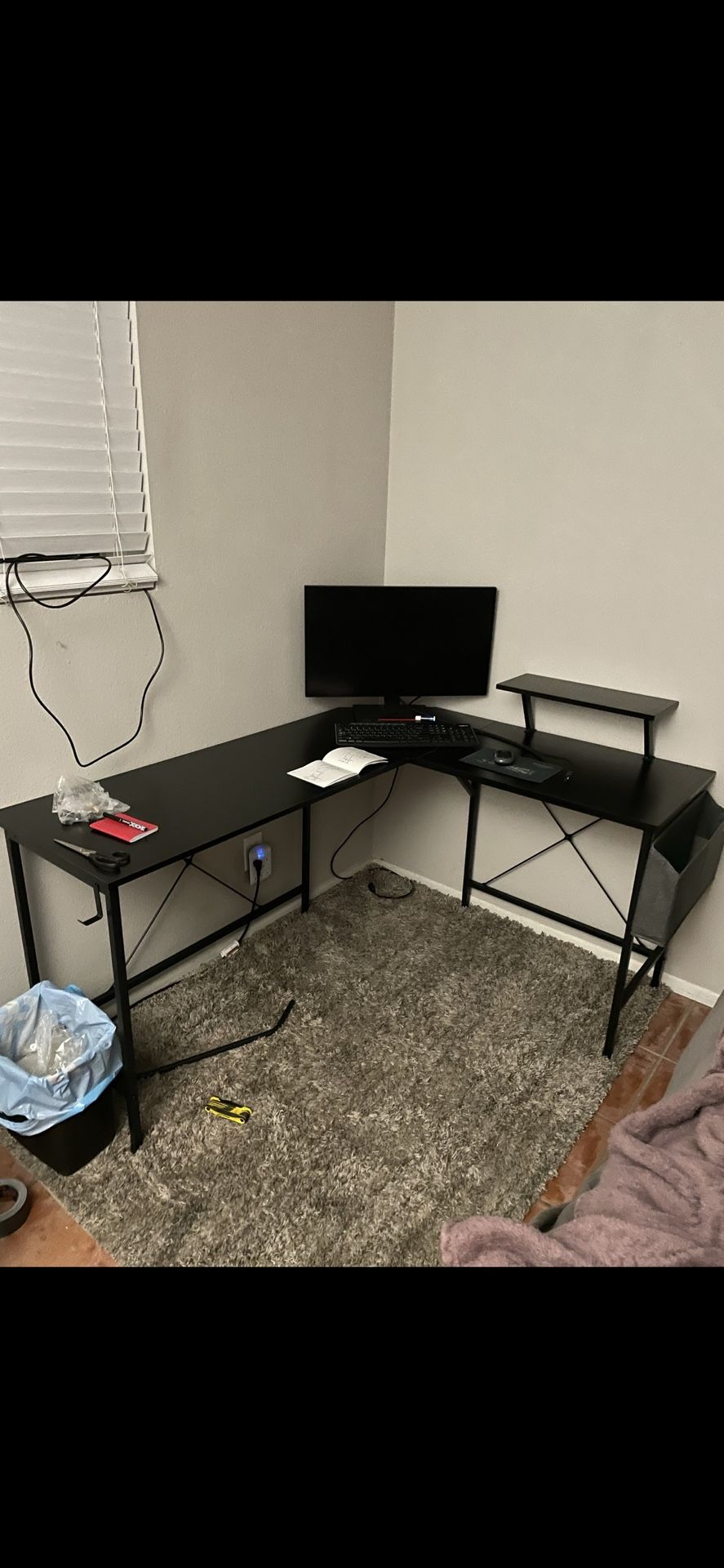 Corner Desk