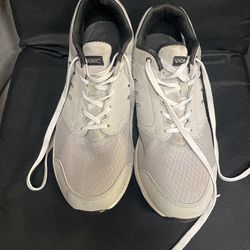 Vionic Sneakers