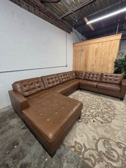 Ashley Baskove Large Leather Sectional w/ Chaise – Like New 🔥