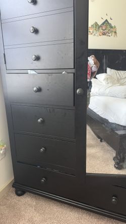 Dresser