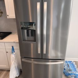 Whirlpool Refrigerator 
