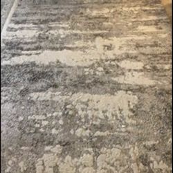 Rug  (grey /ivory) Size 5x7