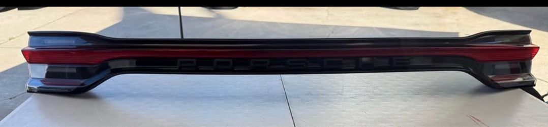 2023 PORSCHE MACAN LIFT GATE LED LIGHT