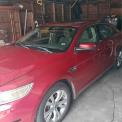 2011 Ford Taurus