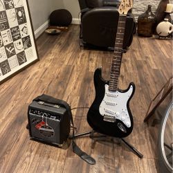 Fender Electric Guitar,Speaker,strap Never Used Comes With Stand