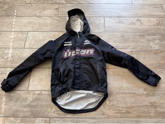 Women’s Rain Gear