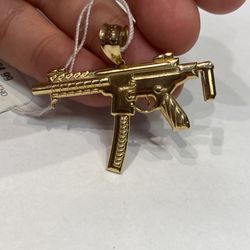 10k Ak Pendant 