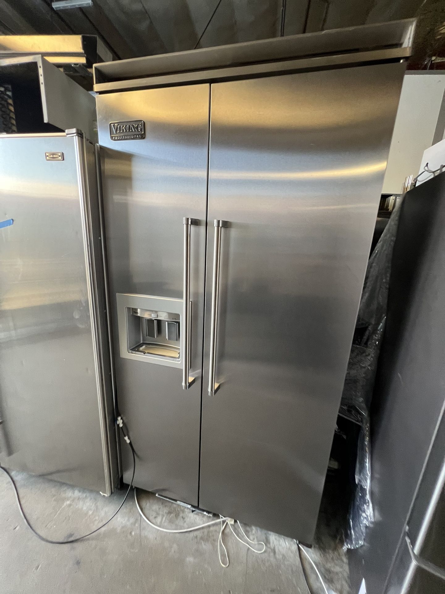 Viking 42” Built In Refrigerator 2019