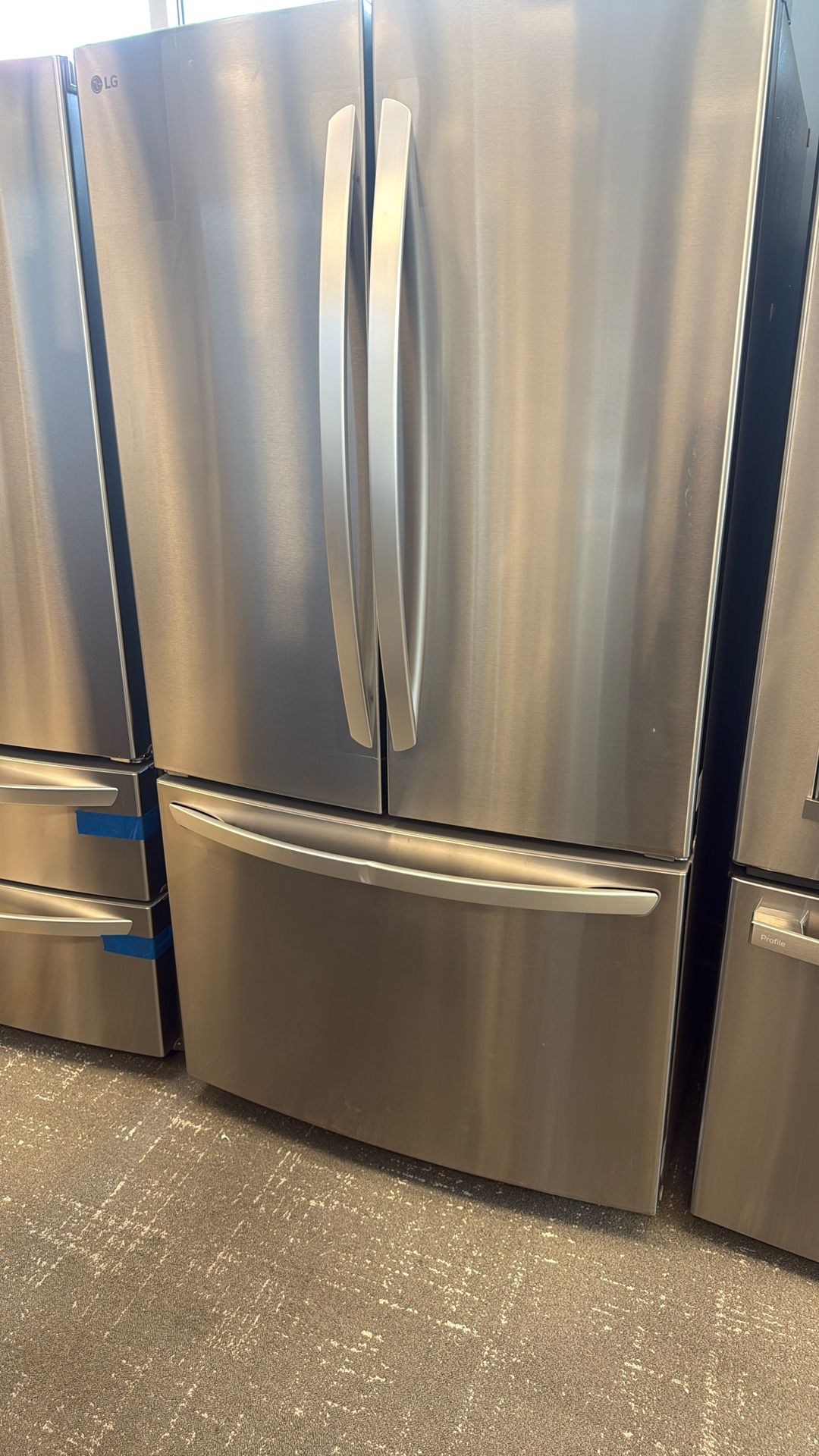 LG 3door On Sale Now For Only 999$
