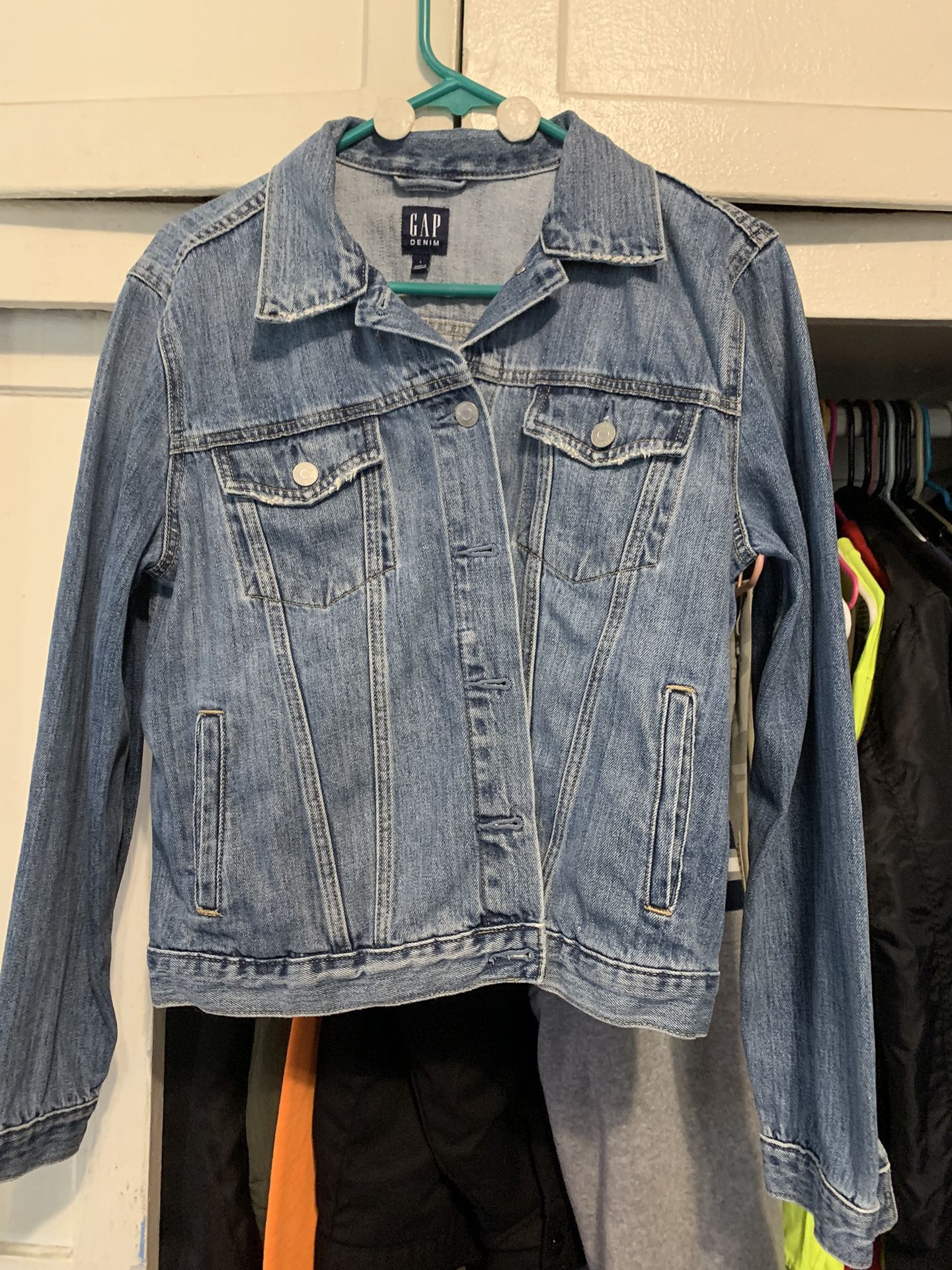 Gap Women’s Denim Jacket