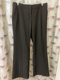 Women brown slack size 4