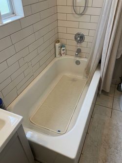 Airia Basics Quick-Dry 3D Air Mesh In-Tub Bath Mat (Non-Slip Suction Cups)