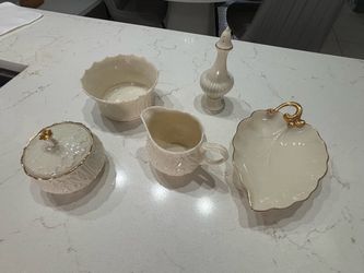 Exquisite 4-Piece Vintage Lenox Ivory & Gold Giftware Estate Collection