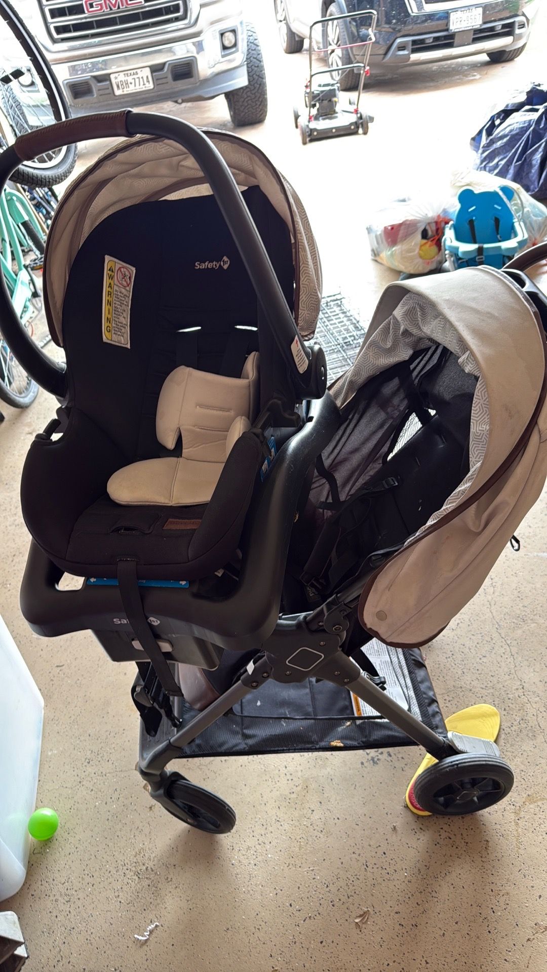 Stroller with car seat (Safety1st)