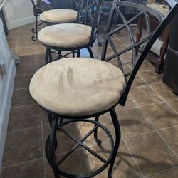 3 Barstools 