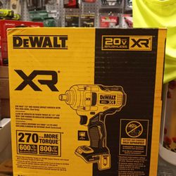 DEWALT 20V MAX XR BRUSHLESS 1/2" MID RANGE IMPACT WRENCH WITH HOG RING ANVIL.  TOOL ONLY 
