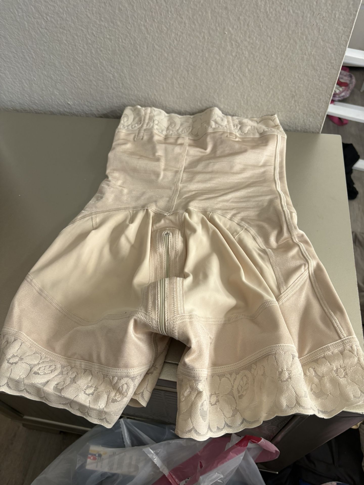 Hour Glass Columbian Faja