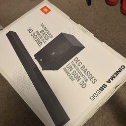 JBL Cinema (SB595) 5,1 Dolby Atmos Soundbar System | 440W Peak Power + Wireless Subwoofer- JBL Signature Sound