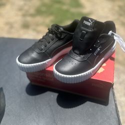 Leather Black & White Pumas 