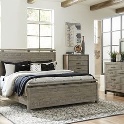 Brennagan Gray 7Pc.Dresser Mirror Queen Panel Bed 2 Nightstands