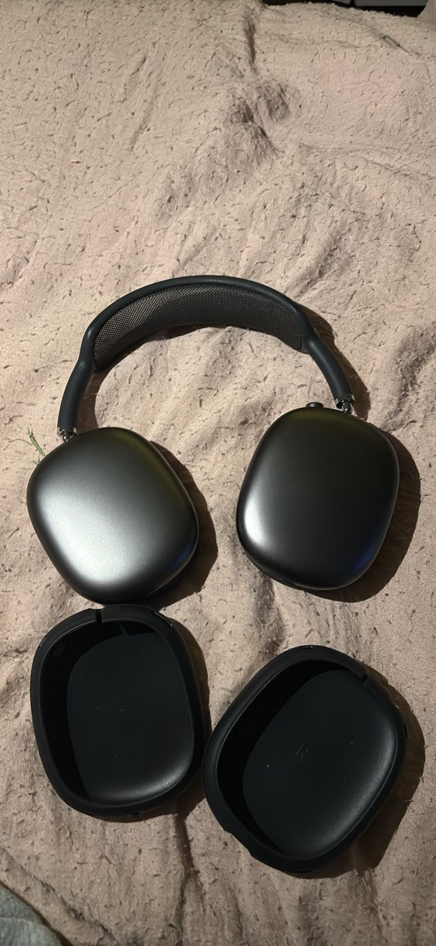 AirPod Pro Max