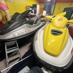 2 WORKING Jetskis