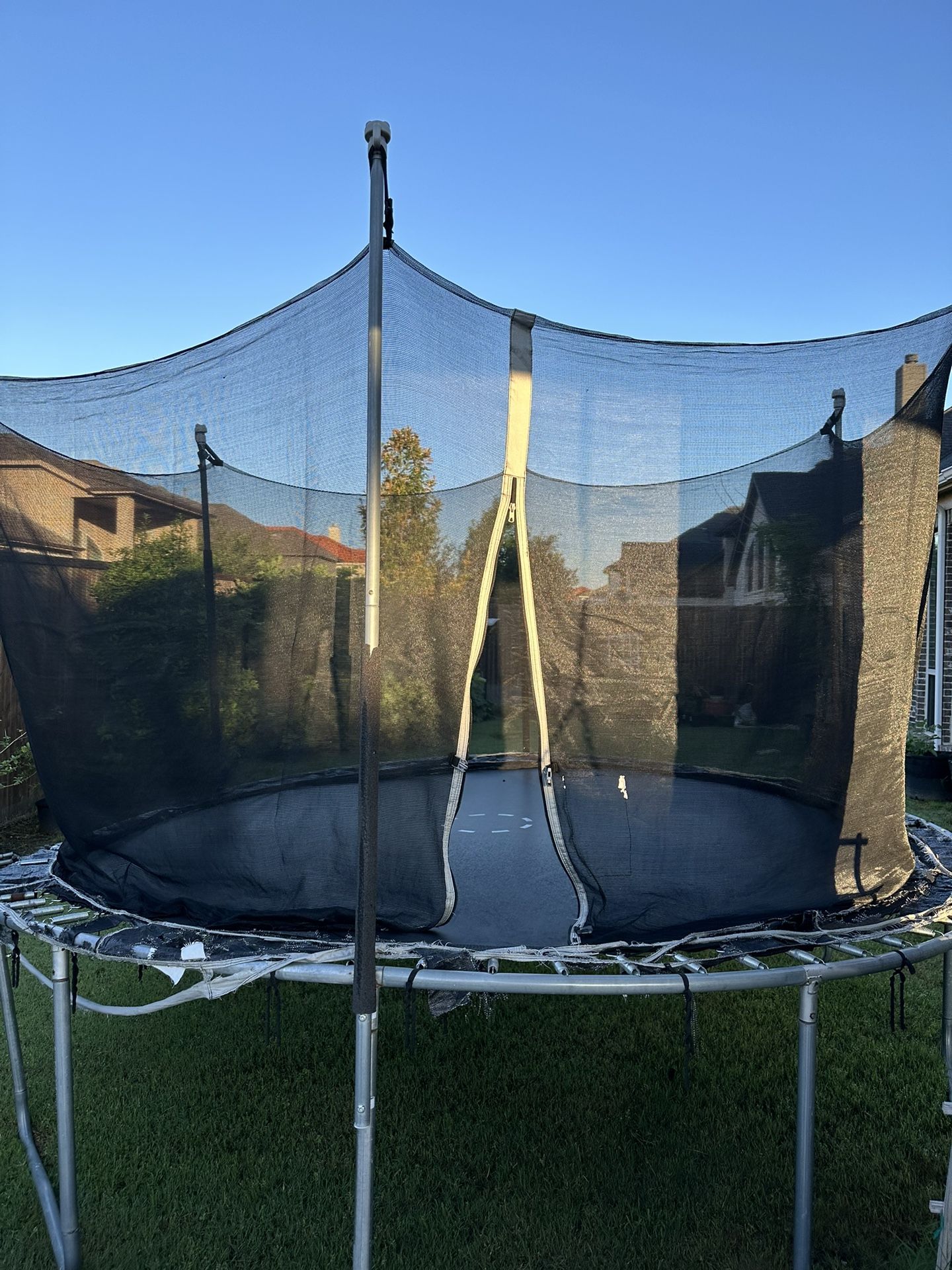 Used 12 Ft Trampoline Pick Up For Free