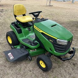 2023  John Deere Riding Lawnmower S 140        
