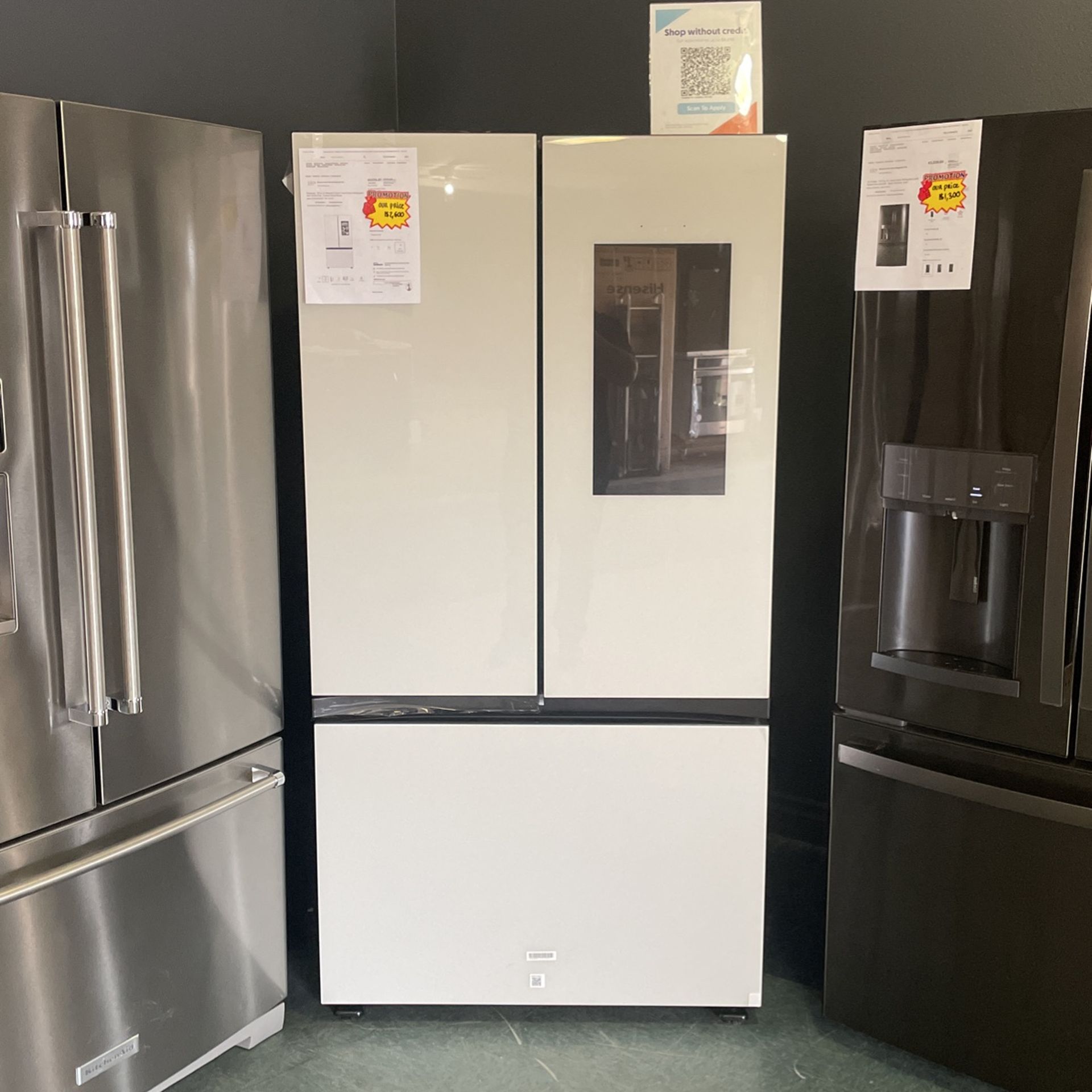 Samsung Bespoke French Door Refrigerator With White Panels‼️Family Hub Touch Screen Home & Garden