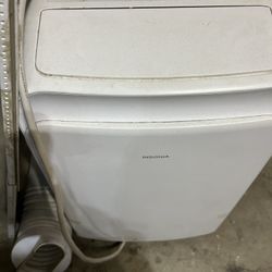 Portable air conditioner
