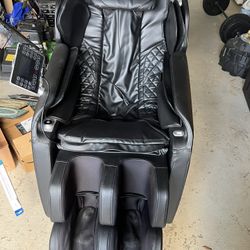 Real Relax 2024 Massage Chair: A Relaxation Haven