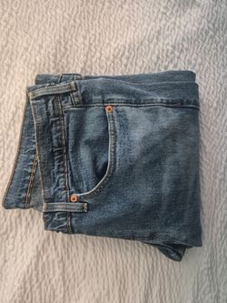 Men's Levis Medium Wash Denim Jeans 32 X 30