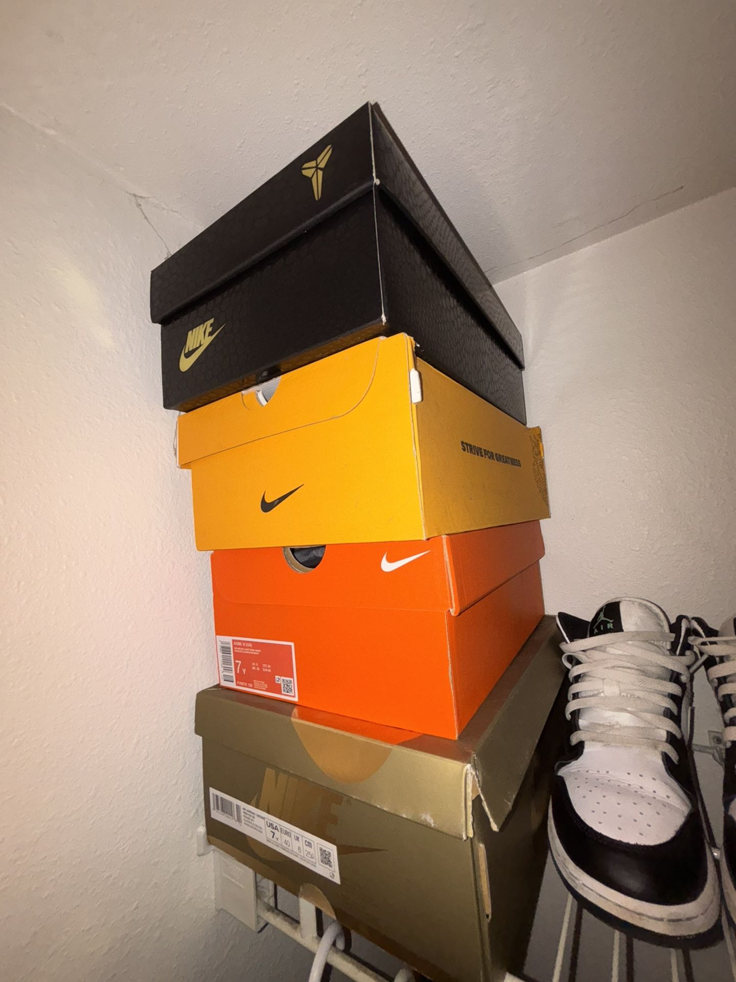 Size 7Y Jordan/Nike Lot