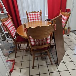 Dining Room Table and Chairs