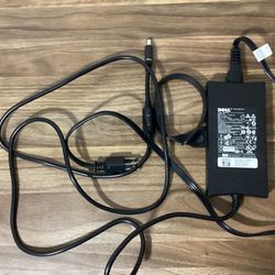 Genuine Dell AC/DC PowerAdapter DA130PEI-00 JU012 19.5v 6.7A