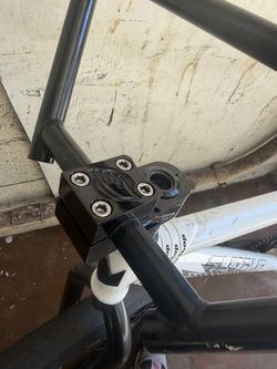 black se stem brand new no scratches