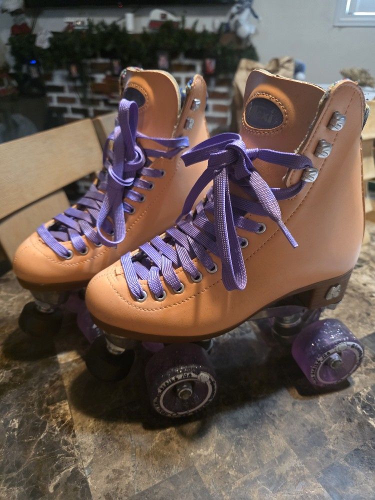 Moxi Roller Skates Size 4